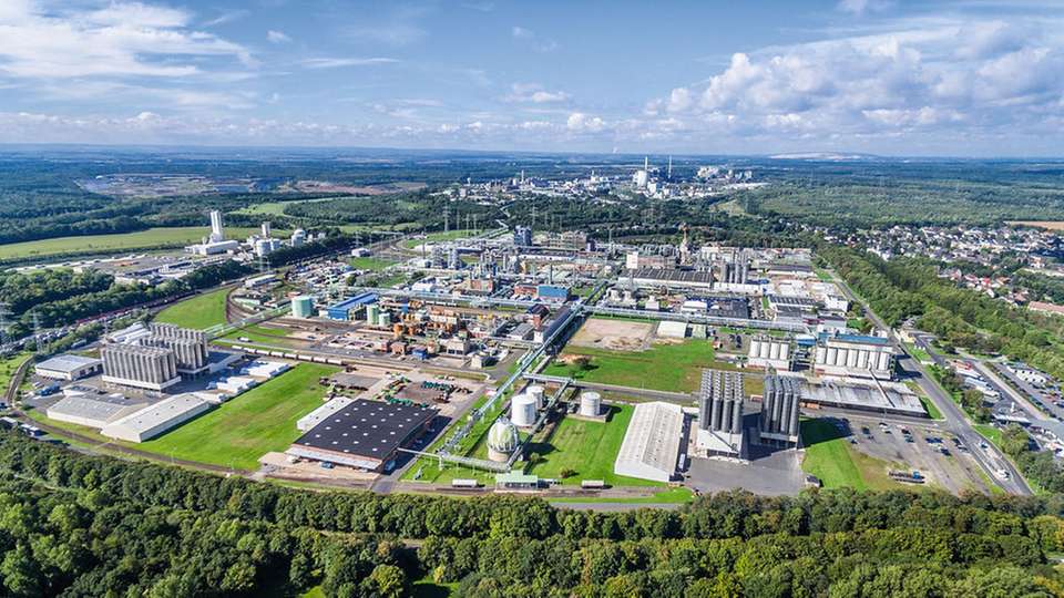 Der Chemiepark Knapsack in Hürth bei Köln umfasst derzeit rund 1,8 Quadratkilometer.