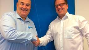 Kombinieren ihr Angebot (von links nach rechts): Stefan Barrig, Division Manager bei Heilind Electronics Industrial und Peter Walmsley, Director EMEA Distribution bei Bel.