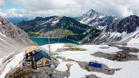 Die Baustelle liegt auf 2.385m Höhe.