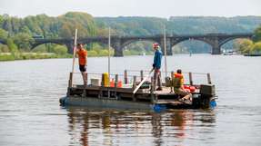 Die HMS Recyclo bricht am 7. Juni mit Forschenden an Bord in Richtung Magdeburg auf.