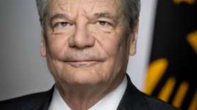 
                        
                        
                          Gauck: „Nichts ist günstiger als der Rohstoff, den man einspart.“  
                        
                      