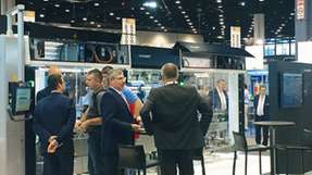 Messeerfolg zeigt Potenzial für Heißsiegeltechnologie auf Auf der PackExpo in Chicago war das Fachpublikum insbesondere von einer neuen Systemkomponente, dem Flowmodul, überzeugt.