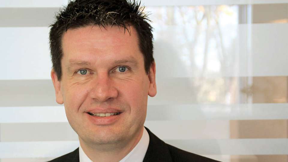 Thomas Korb, Leiter Produktmanagement bei Escha, spricht über die Anwendungsmöglichkeiten der M12-Steckverbinder.
