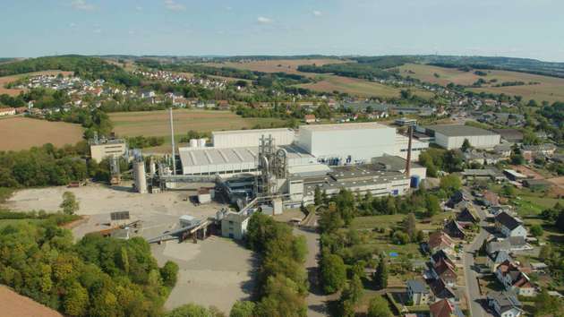 Das Gelände bei Heusweiler, wo die Modul- und Pack-Fabrik entstehen, verfügt bereits über ein industrialisiertes Gelände.