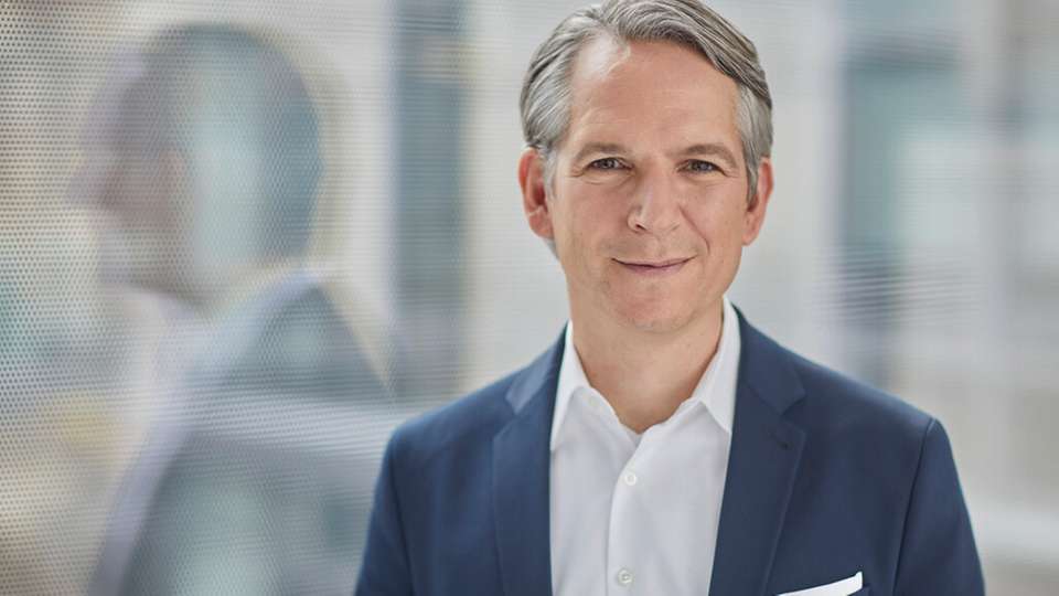 Dr. Peter Körte ist seit Februar 2020 Chief Strategy Officer bei Siemens und seit Oktober 2020 zusätzlich Chief Technology Officer. Körte begann seine Laufbahn bei BCG und kam 2007 zu Siemens in die Konzernstrategie. 2011 wechselte er in die Medizintechnik bei Siemens, wo er in leitenden Funktionen in der Diagnostik-Sparte tätig war.