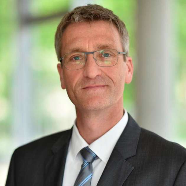 Dr.-Ing. Reinhard Mackensen, Institutsleiter des Fraunhofer IEE