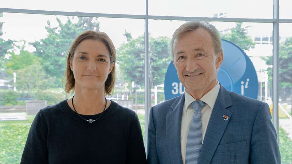 Ihre Unternehmen wollen die nachhaltige und digitale Transformation der Lebensmittelbranche vorantreiben: Cécile Béliot, CEO der Bel-Gruppe, und Bernard Charlès, Executive Chairman von Dassault Systèmes.