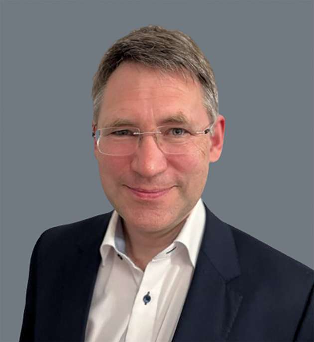 Dr. Ulrich Greiner ist R&D Manager und Entwicklungsleiter bei der Kries-Energietechnik, die jetzt Teil von TE Connectivity ist. In seiner Funktion ist er verantwortlich für die Entwicklung neuer Produkte, Unterstützung bei der Entwicklungsarbeit und die Industrialisierung von Produkten.