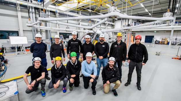 Das Versuchs-Team
Mitarbeiter des DLR-Instituts Aeroelastik führten die Versuche im Bruchsal durch.