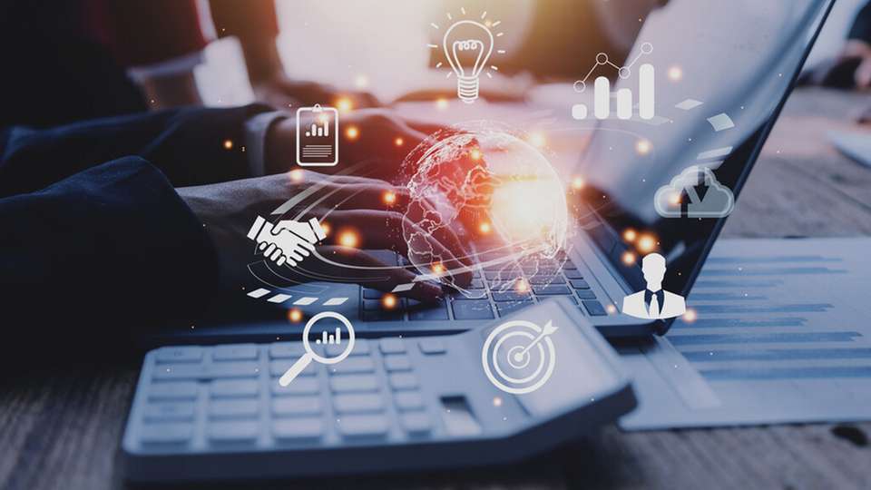 AIoT-Projekte beschleunigen ST AIoT Craft integriert sämtliche Arbeitsschritte zur Entwicklung und Bereitstellung von IoT-Projekten, die den Sensor für sensorinterne AI-Funktionen nutzen, und bietet hierfür ein ebenso sicheres wie benutzerfreundliches Konzept.