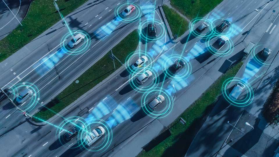 Autonomes Fahren mithilfe von Künstlicher Intelligenz vorantreiben Eine „verantwortungsvolle KI“ soll dafür sorgen, dass die notwendige Reife beim sicherheitskritischen autonomen Fahren erlangt wird.