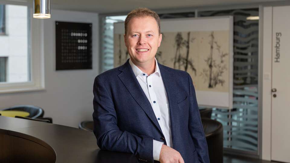 Künstliche Intelligenz: Der Schlüssel zur modernen Produktion Gerald Martinetz, Verantwortlicher für die Bereiche angewandte Künstliche Intelligenz und Klassifizierung bei Mindbreeze.