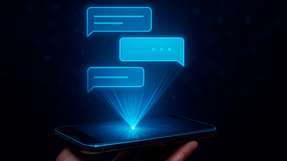 Hologrammtechnik eröffnet Chancen für AR, VR und Kommunikation Neue Forschung der University of St Andrews zeigt, wie OLEDs und holografische Metasurfaces den Weg für kompakte Hologrammtechnologien ebnen, die künftig Kommunikation und Smart Devices verändern könnten.