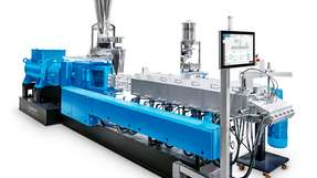 Doppelschneckenextruder für effizientes Compoundieren und Recycling Beim Compoundieren und Recycling erzielt der ZSK 58 Mc18 Doppelschneckenextruder von Coperion mit seinen zahlreichen innovativen Features sehr gute Produktqualitäten und äußerst hohe Durchsätze.