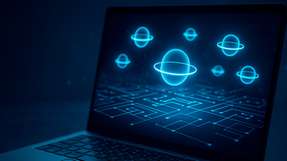 Quantenforschung ohne Supercomputer: Neue Methode spart Rechenleistung Mit einer neuen Methode können Physiker komplexe Quantensysteme künftig direkt auf handelsüblichen Laptops simulieren – ein Durchbruch, der die Berechnungen vereinfacht und den Einsatz teurer Supercomputer reduziert.