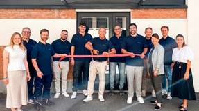 Optima Machinery Italy eingeweiht  Mit dem symbolischen Durchschneiden des Bandes wurde Optima Machinery Italy in Bologna offiziell eröffnet.