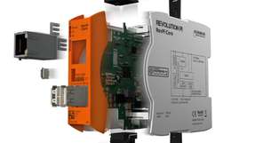 Die Revolution-Pi-Familie basiert auf einem Raspberry-Pi-Compute- Module und erfüllt die Vorgaben der Norm EN61131-2. 