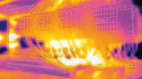 Hotspots im Schaltschrank: Bauteile und Leitungen sind immer häufiger einem Wärmestress ausgesetzt.