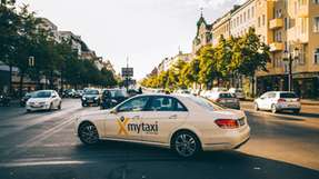 Wie gelingt es, disruptive Geschäftsmodelle zu entwickeln und sich gegenüber der Konkurrenz damit durchzusetzen? Diese Frage beantwortet Sven Külper, Founder von myTaxi und Orbit, im Interview.