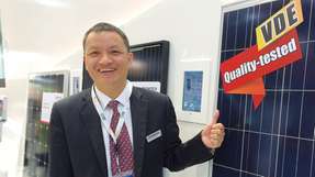 Eric Luo, Vorstandsvorsitzender von Suntech: Unser Bild entstand 2014 auf der Intersolar. Dieses Jahr sprachen wir vorab mit ihm am Telefon.