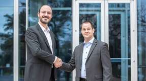 Leandro Fonseca, Transportation Offering Manager bei National Instruments und designierter Managing Director des Joint Ventures (links) und Hans-Peter Duerr, Group Manager HiL Standardization bei Etas und designierter Technical Director des Joint Ventures.